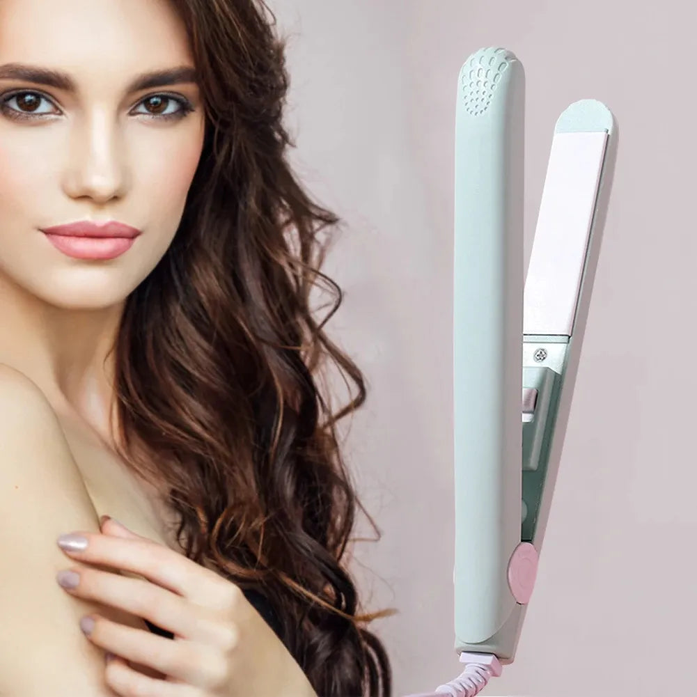Ultra-Compact Mini Ceramic Hair Straightener – Dual Voltage Flat Iron for Travel, Fast Heat to 200°C, Portable Styling Tool for All Hair Types, Includes Storage Case