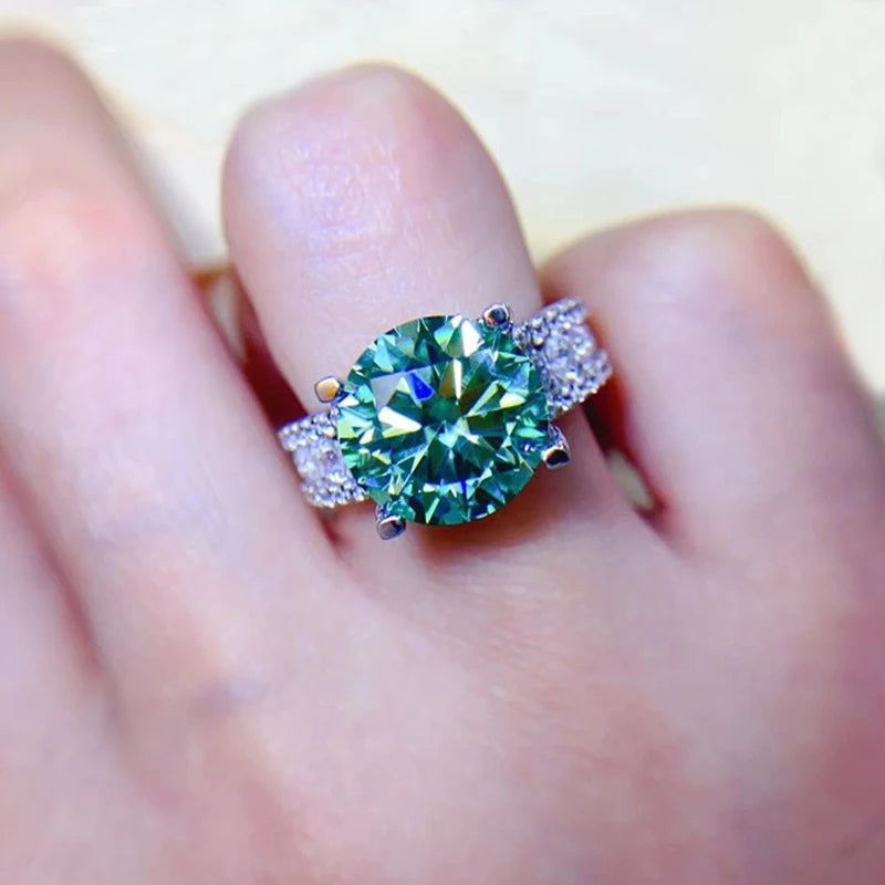 2-Carat Sterling Silver D Color VVS1 Moissanite Engagement Ring