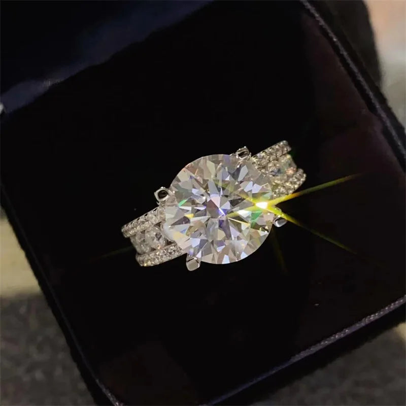 2-Carat Sterling Silver D Color VVS1 Moissanite Engagement Ring
