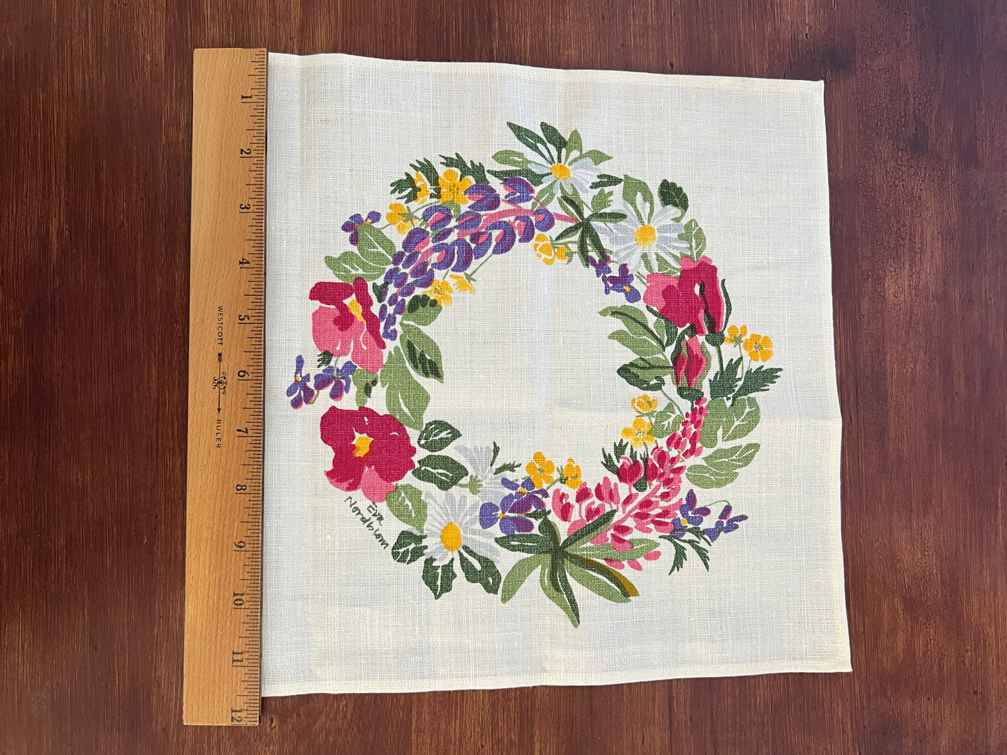 Vintage Swedish Lupinus Wreath Hand-Printed Linen Dolly by Eva Nordblom for Jobs Handtryck Leksand