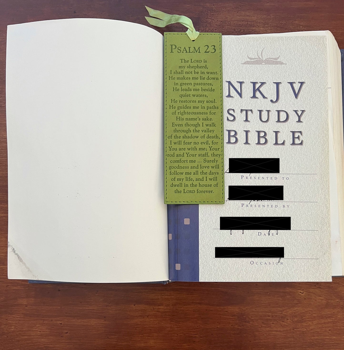 Comprehensive NKJV Study Bible, Second Edition – Black Bonded Leather, Bonus eBible CD-ROM & Psalm 23 Bookmark!