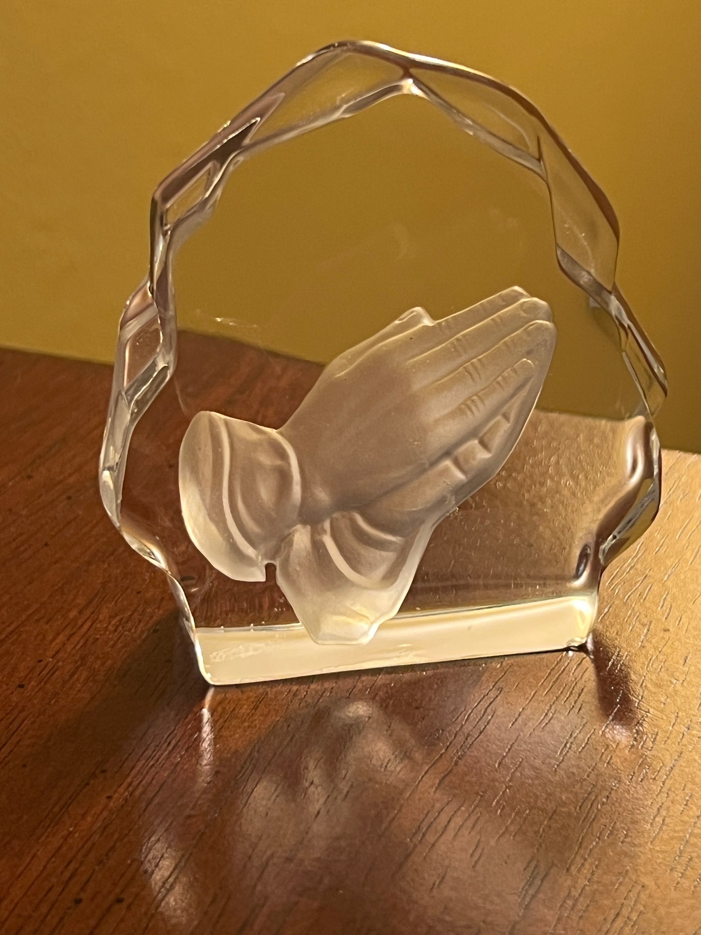 Vintage Viking Glass Praying Hands Paperweight | 1970s 3D Crystal Art Religious Figurine