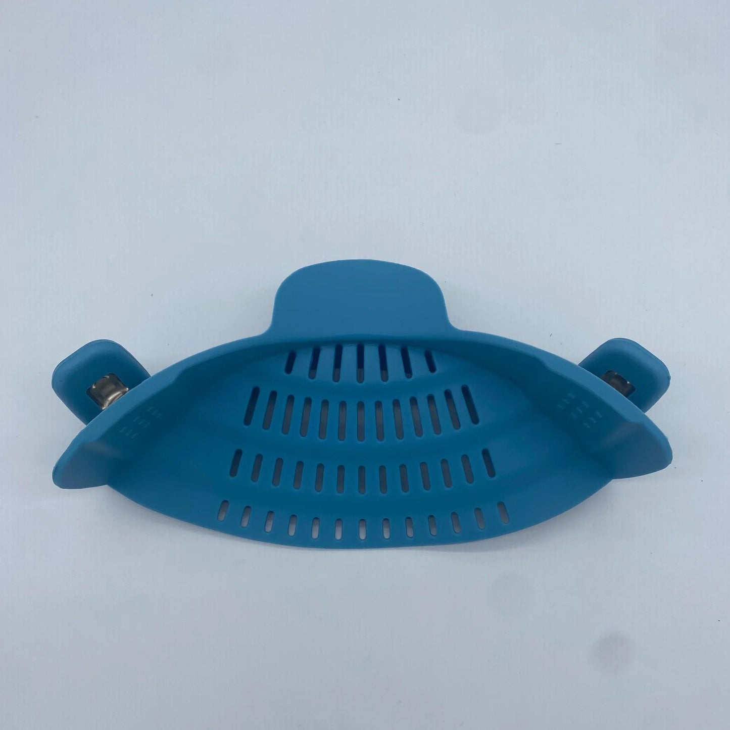 Great Kitchen Universal Clip-On Pot & Pan Strainer - Hands-Free Silicone Colander